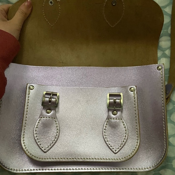 Cambridge Satchel Company / metallic light purple messenger bag purse - Picture 6 of 6